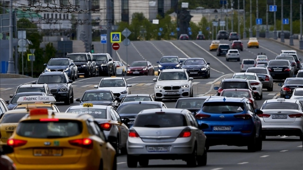 Rusya'da yeni otomobil satışları Mart 2023’ten bu yana ilk defa düştü