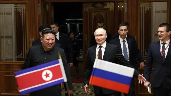 Rusya Devlet Başkanı Putin ile Kuzey Kore lideri Kim, Pyongyang'da görüştü