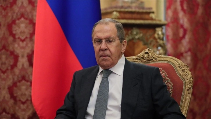 Rusya Dışişleri Bakanı Lavrov Tahran'da İran Cumhurbaşkanı Reisi ile görüştü