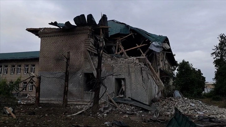 Rusya: Ukrayna askeri üslerindeki uçak park yerleri ve altyapısını vurduk