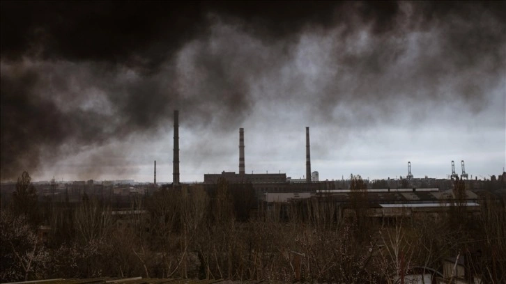 Rusya: Ukrayna'da komuta merkezi ile yakıt deposu yüksek hassasiyetli füzelerle vuruldu