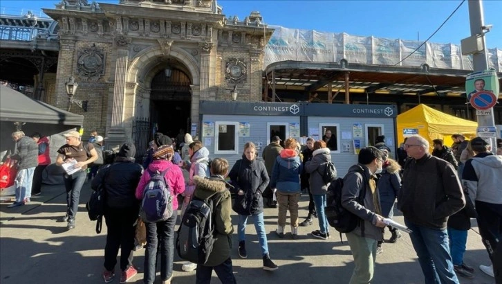 Rusya'nın saldırısından kaçarak Macaristan'a gelenlerin sayısı 200 bini aştı