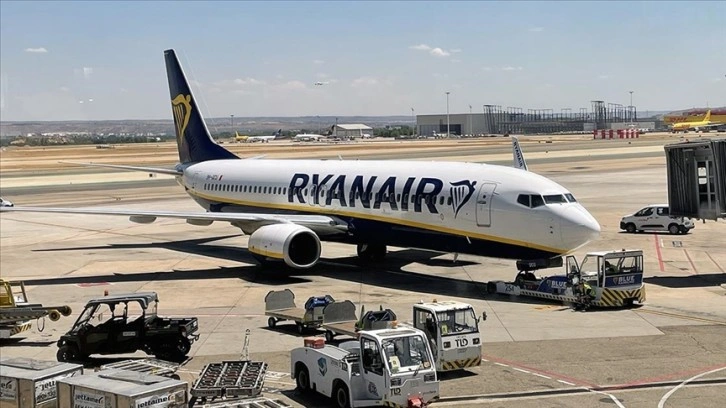 Ryanair, Macaristan üzerinden yapılan bazı uçuşları iptal etti