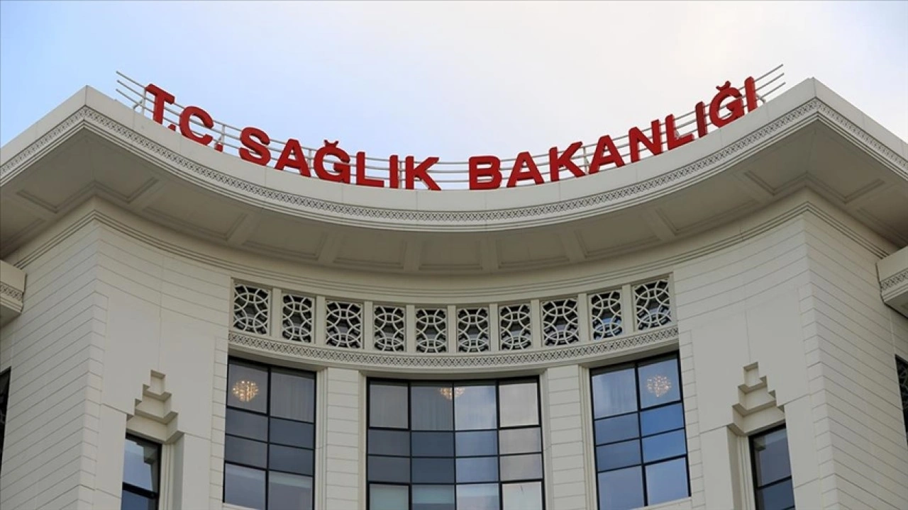 Sağlık Bakanlığı "Ankara'nın Etimesgut ilçesinde aşı bulunmadığı" iddiasını yalanladı