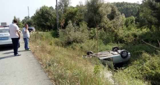 Sakarya’da araç şarampole yuvarlandı: 1 yaralı