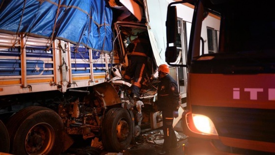 Sakarya'da trafik kazası: 2 ölü