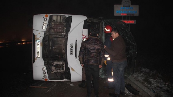 Sakarya'da zincirleme trafik kazası: 13 yaralı