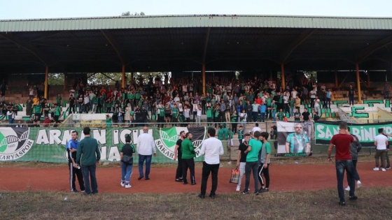 Sakaryaspor eski stadına veda etti