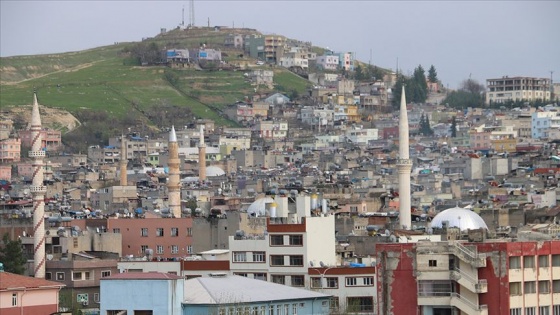 Salgının sona ermesi için camiden 'Ferec duası' yankılanıyor