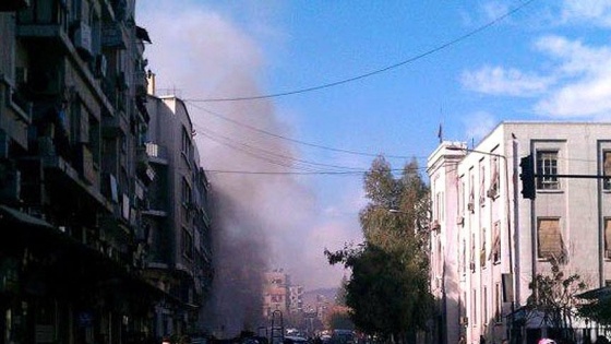 Şam'da adalet sarayına intihar saldırısı