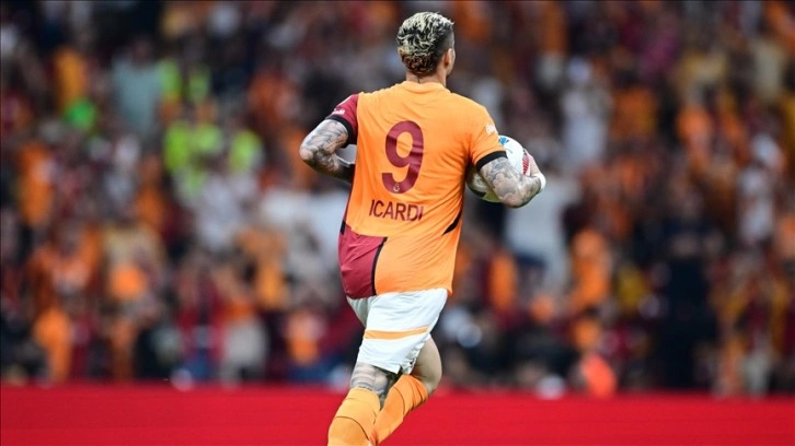 Şampiyon Galatasaray, sezonun açılış maçını geriden gelerek kazandı