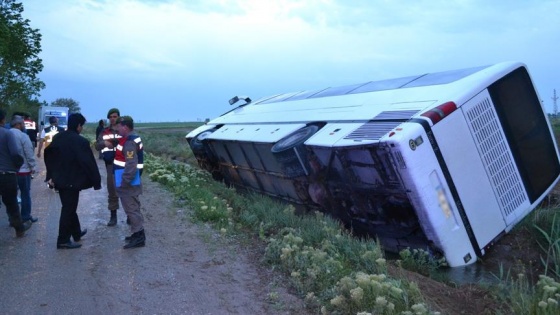 Samsun'da askerleri taşıyan otobüs devrildi: 47 yaralı