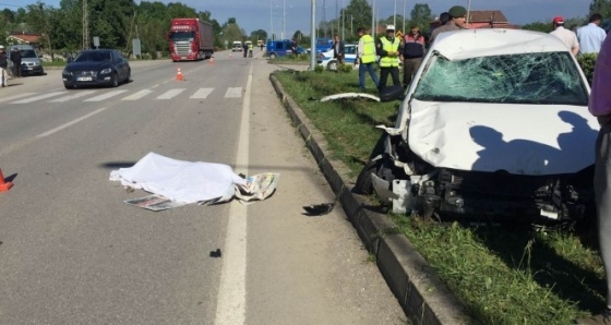 Samsun'da otomobilin çarptığı bisikletli hayatını kaybetti