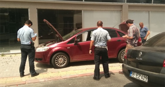 Samsun'da şüpheli otomobil polisi alarma geçirdi