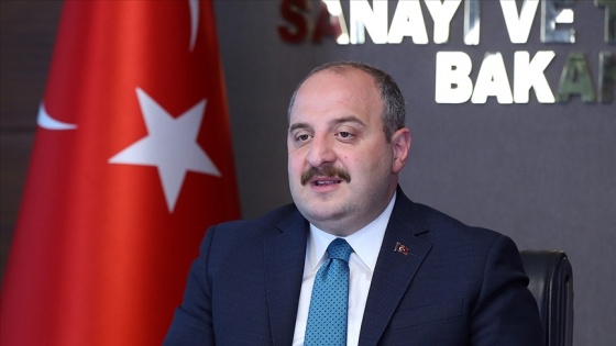 Sanayi ve Teknoloji Bakanı Varank: Üreterek büyümeye devam edeceğiz.