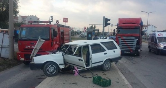 Sandıklı'da trafik kazası: 2 yaralı