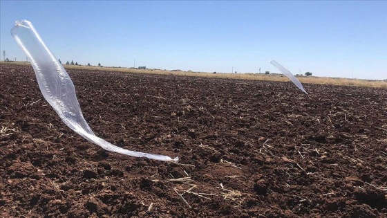 Şanlıurfa'da tarlaya mühimmat bağlı balon düştü