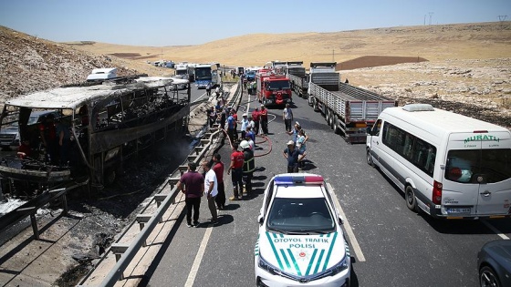 Şanlıurfa'da yolcu otobüsünde yangın: 22 yaralı