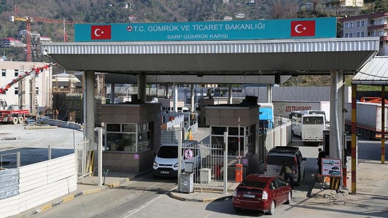 'Sarp Sınır Kapısı'ndan bu yıl 6 milyon yolcu giriş çıkış yaptı'