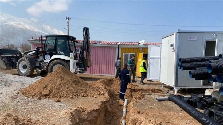 SASKİ ekipleri Elbistan'da banyo ve tuvalet sorununun çözümü için çalışma yaptı