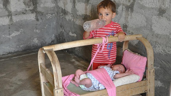 Savaşın gölgesinde yaşayan bebekler için '#birbesiktesenal'