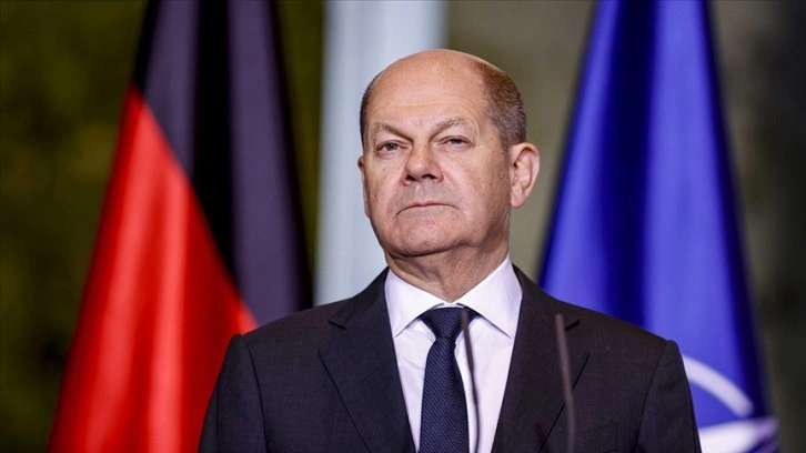 Scholz: Rusya nükleer silah kullanma tehdidini bıraktı