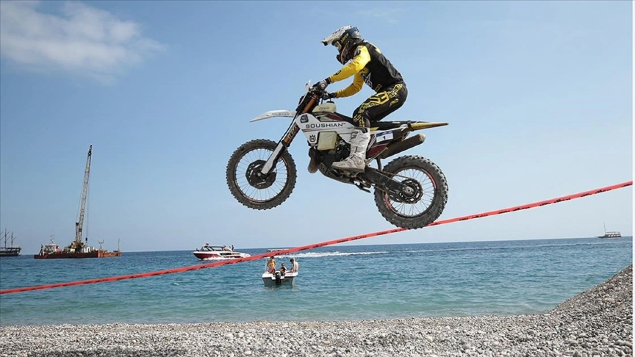 Sea To Sky Enduro Motosiklet Yarışı plaj etabı tamamladı