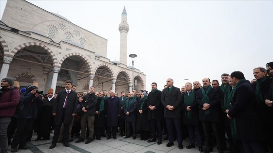 Şeb-i Arus törenleri 'Vefa Vakti' yürüyüşüyle başladı