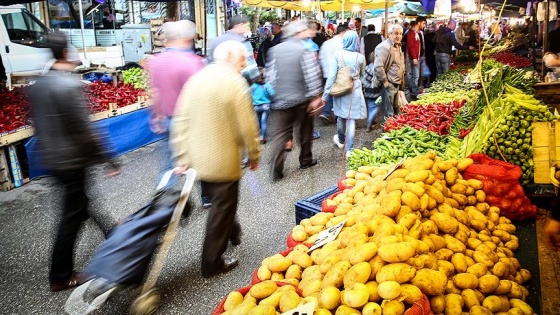 Sebze fiyatları cep yakıyor