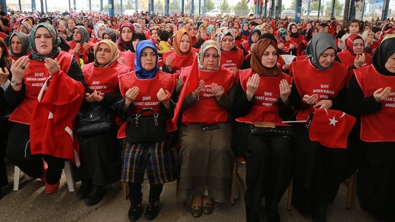 Şehit ailelerinden Afrinli annelere 4 dilde mektup