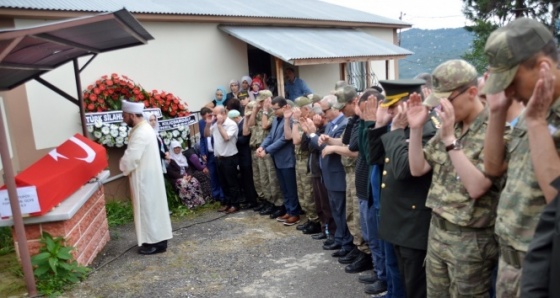 Şehit Astsubay, Giresun’da toprağa verildi