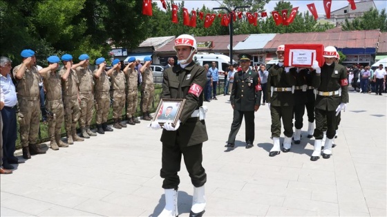 Şehit astsubay Tunç son yolculuğuna uğurlandı