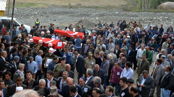 Şehit güvenlik korucuları toprağa verildi