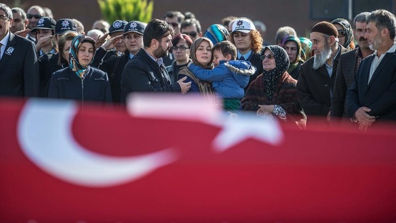 Şehit Kaymakam Safitürk için gıyabi cenaze namazı kılınacak