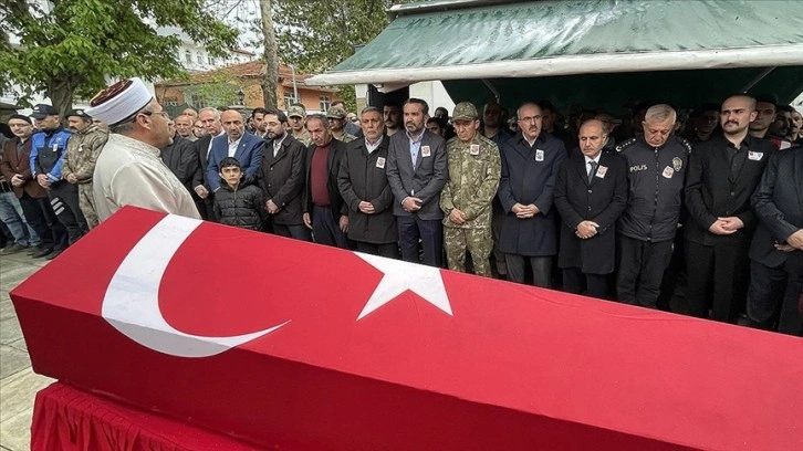 Şehit polis memuru Musa Keskin Elazığ'da son yolculuğuna uğurlandı