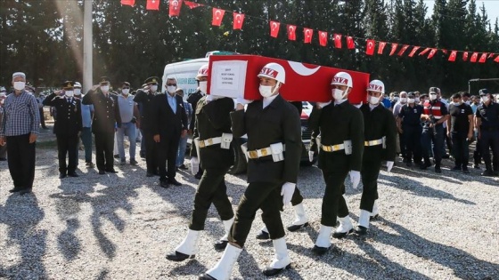 Şehit Uzman Onbaşı Recep Yüksel, Manisa'da son yolculuğuna uğurlandı