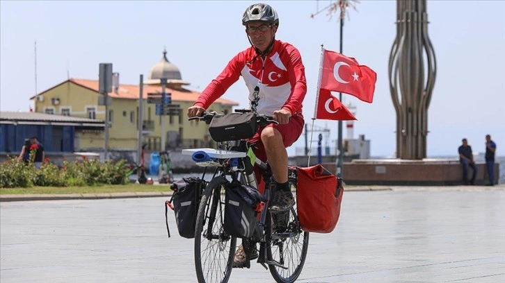 Şehitlere saygı için İzmir'den Kars'a pedal çevirecek