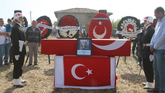 Şemdinli şehitleri toprağa veriliyor