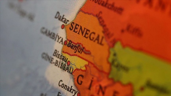 Senegal'de Fransız okulunun kampüste namaz kılınmasını yasakladığı iddiası