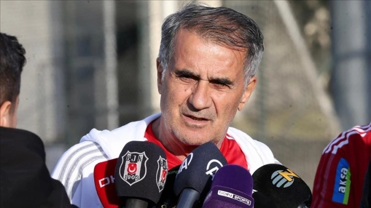 Şenol Güneş: Taraftarın beklediği güzel oyunu oynamak camianın güvenini artıyor