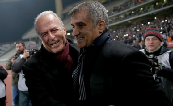 Şenol Güneş'ten Mustafa Denizli'ye 'taş'