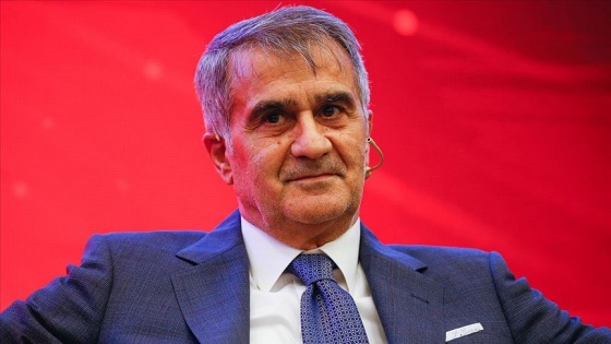 Şenol Güneş vatandaşlara ve sporculara Kovid-19'la mücadele tavsiyelerinde bulundu