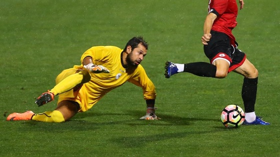 Serkan Kırıntılı UEFA'da haftanın oyuncusu seçildi