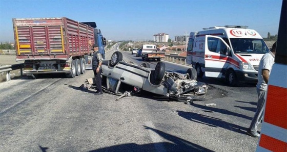 Seyir halindeki araç devrildi, 1 kişi yaralandı