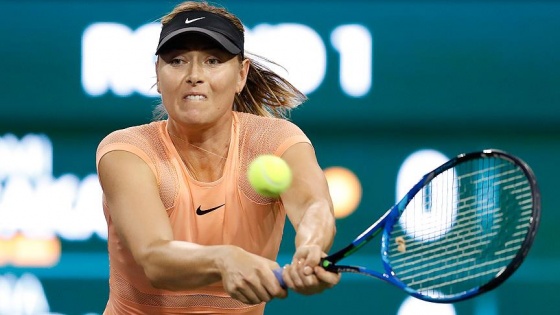 Sharapova'dan erken veda