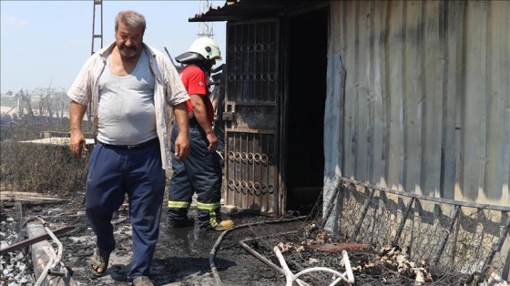 Sığındığı baraka yangında kül oldu