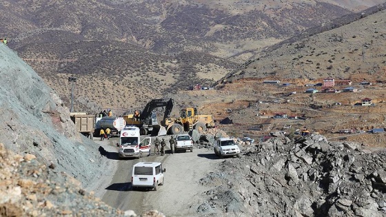 Siirt'te arama kurtarma çalışmaları sürüyor