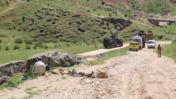 Silopi'de işçileri taşıyan pikabın geçişi sırasında patlama: 4 işçi hayatını kaybetti