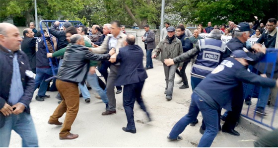 Sinop’ta konferans gerginliği