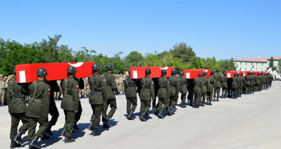 Şırnak şehitleri törenle memleketlerine uğurlandı